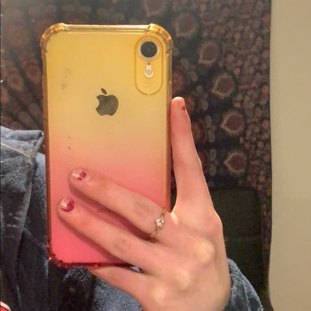 iPhone XR case - Picture 2 of 2